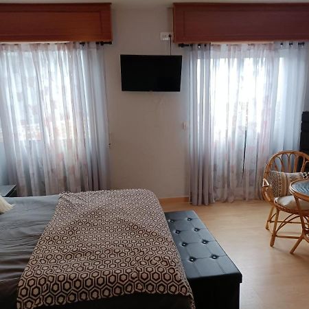 Piso Con Terraza En Las Rias Altas Санта-Марта-де-Ортігейра Екстер'єр фото