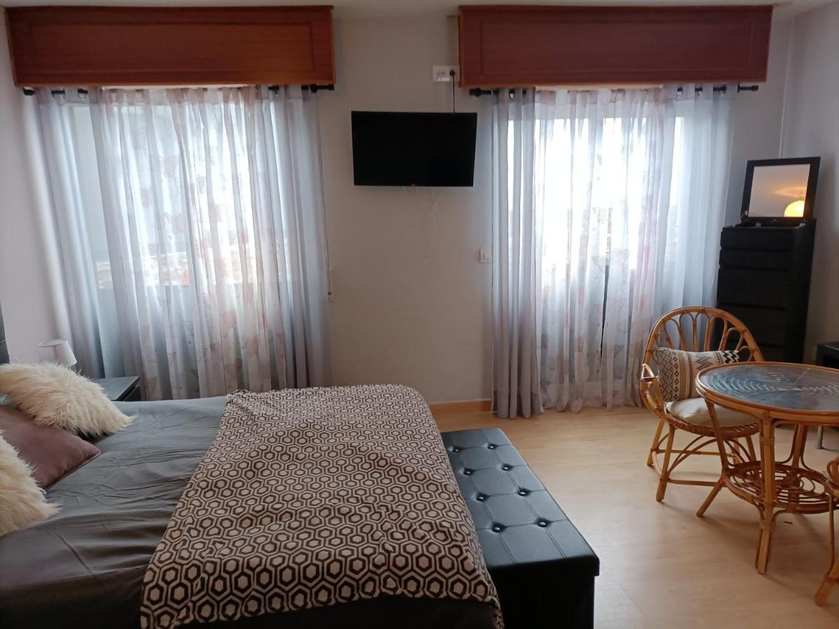 Piso Con Terraza En Las Rias Altas Санта-Марта-де-Ортігейра Екстер'єр фото