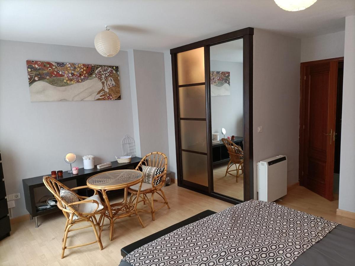 Piso Con Terraza En Las Rias Altas Санта-Марта-де-Ортігейра Екстер'єр фото